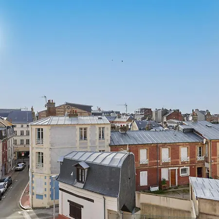Les Volets Bleus De - Centre - Trouville-sur-Mer